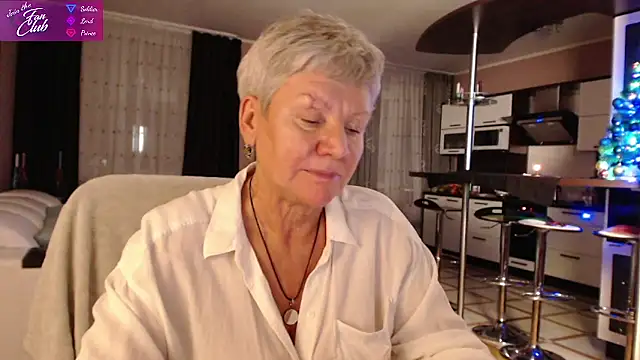 Snapshot of roxana_brooks chatting on December 28, 2024, 3:04 pm roxana brooks online show from December 28, 2024, 3:04 pm