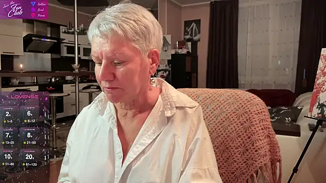 Snapshot of roxana_brooks chatting on January 20, 2025, 4:12 pm roxana brooks online show from January 20, 2025, 4:12 pm