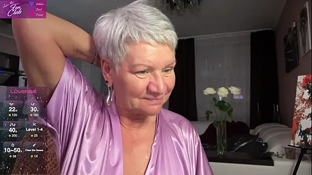 Snapshot of roxana_brooks chatting on January 27, 2025, 8:28 pm roxana brooks online show from January 27, 2025, 8:28 pm