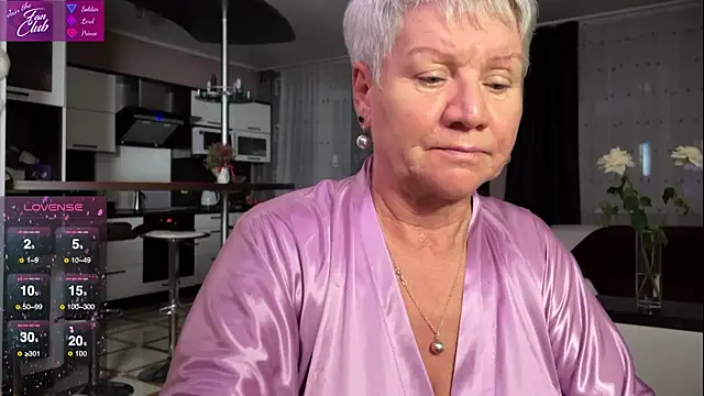 Snapshot of roxana_brooks chatting on January 28, 2025, 2:53 pm roxana brooks online show from January 28, 2025, 2:53 pm