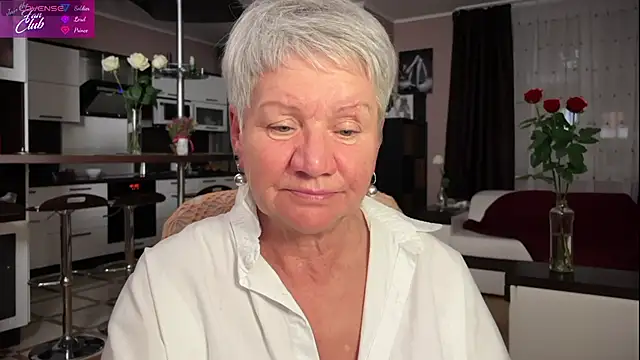 Snapshot of roxana_brooks chatting on February 3, 2025, 10:11 pm roxana brooks online show from February 3, 2025, 10:11 pm