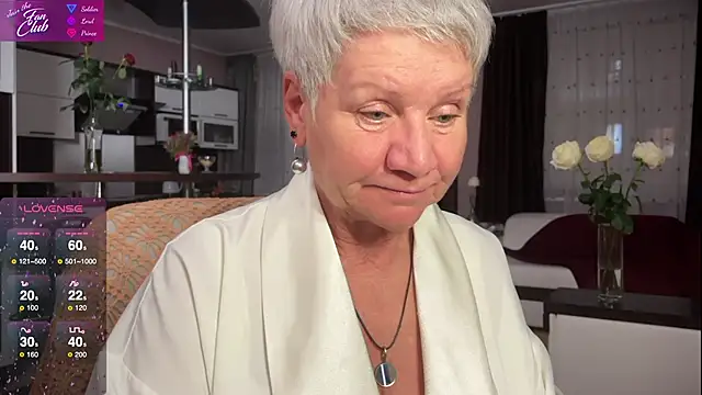 Snapshot of roxana_brooks chatting on February 5, 2025, 9:18 pm roxana brooks online show from February 5, 2025, 9:18 pm