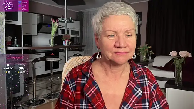 Snapshot of roxana_brooks chatting on March 12, 2025, 8:10 pm roxana brooks online show from March 12, 2025, 8:10 pm