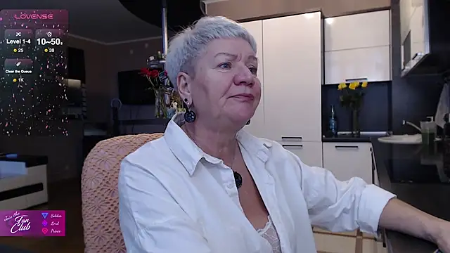 roxana brooks online show from November 14, 2025, 1:21 pm