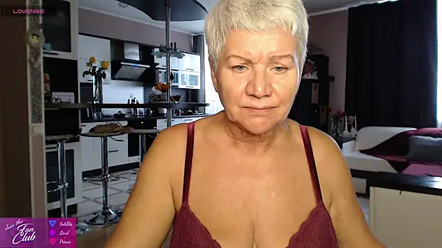 roxana brooks online show from July 2, 2026, 10:32 am