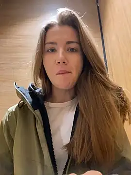 ValenciaShock online show from December 12, 2024, 5:10 am