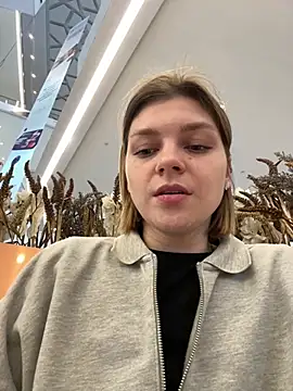 ValenciaShock online show from March 25, 2026, 6:52 am