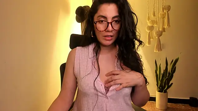 Mala Bad online show from March 13, 2025, 4:01 pm