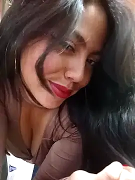 Snapshot of leah_passion chatting on September 24, 2025, 10:13 pm leah passion online show from September 24, 2025, 10:13 pm