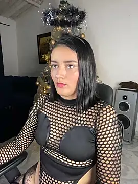 Snapshot of Lucia-Candy chatting on December 14, 2024, 12:33 am Lucia-Candy online show from December 14, 2024, 12:33 am