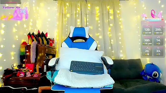 Aleexx    online show from February 17, 2026, 4:46 pm