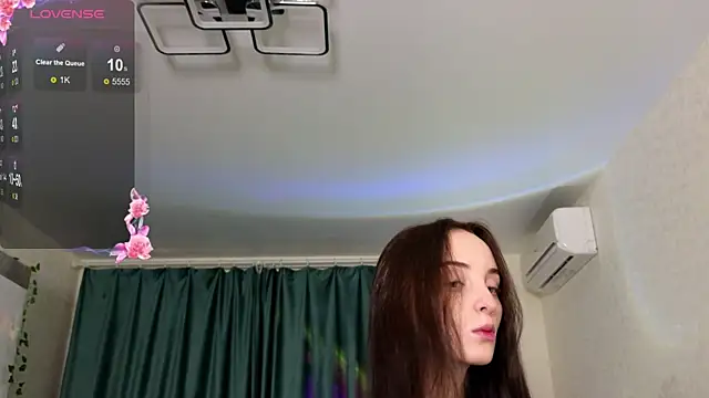 Silver rains online show from December 17, 2024, 11:38 pm