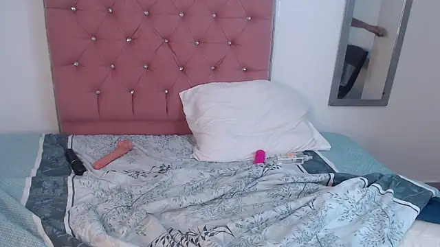 mary live online show from February 2, 2025, 6:10 pm