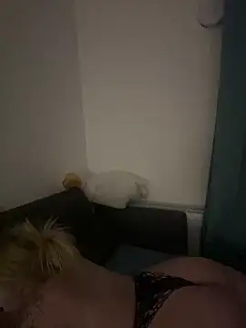 Snapshot of OdriOlsens chatting on December 4, 2024, 6:11 am OdriOlsens online show from December 4, 2024, 6:11 am