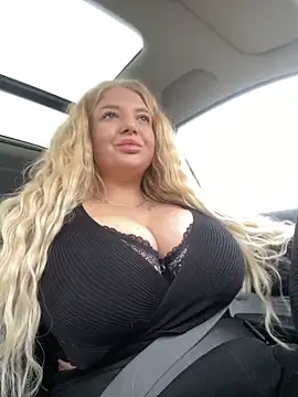 Snapshot of OdriOlsens chatting on December 22, 2024, 10:17 am OdriOlsens online show from December 22, 2024, 10:17 am