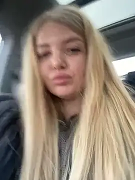 Snapshot of OdriOlsens chatting on December 29, 2024, 12:01 pm OdriOlsens online show from December 29, 2024, 12:01 pm