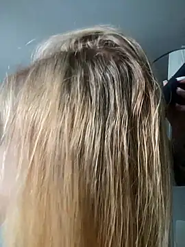 Snapshot of OdriOlsens chatting on February 27, 2025, 11:31 am OdriOlsens online show from February 27, 2025, 11:31 am