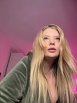 Snapshot of OdriOlsens chatting on December 17, 2025, 12:22 pm OdriOlsens online show from December 17, 2025, 12:22 pm