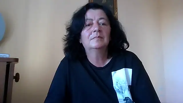 GypsiQueen2 online show from June 12, 2026, 4:50 pm