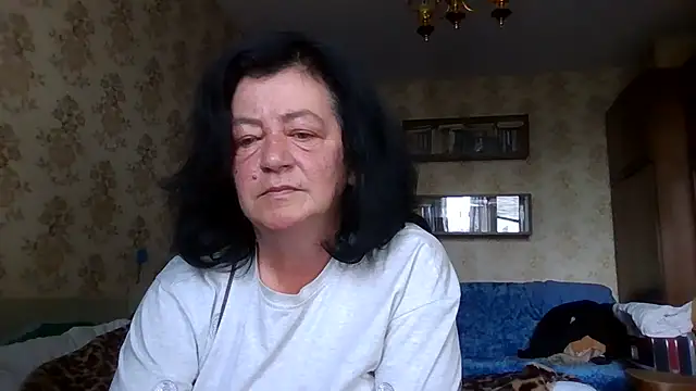 GypsiQueen2 online show from July 25, 2026, 9:18 am
