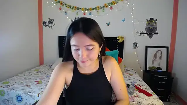 naughty girl 4u online show from February 20, 2025, 8:47 pm