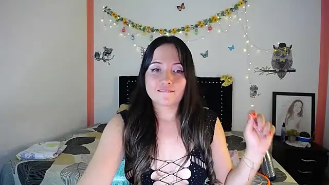 naughty girl 4u online show from March 4, 2025, 10:27 pm