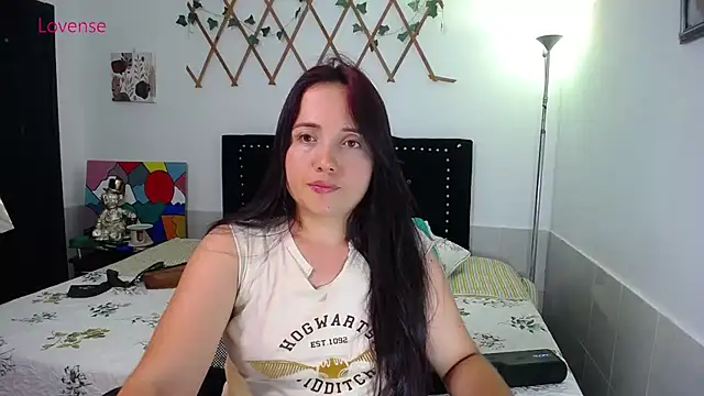 naughty girl 4u online show from July 13, 2026, 2:36 am