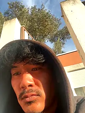 juniiorre online show from October 21, 2025, 7:09 am