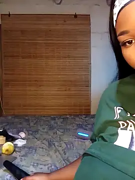 Aaaliyah445 online show from October 19, 2025, 5:46 pm