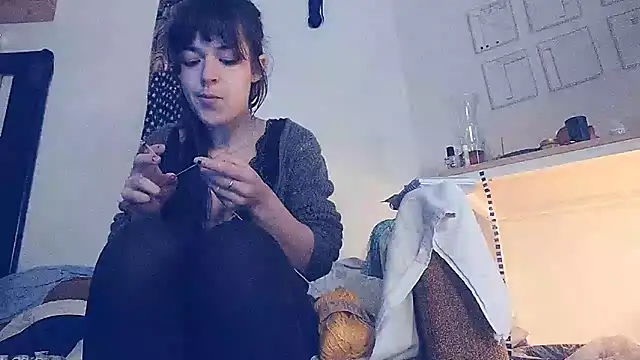 LinaWinter online show from December 8, 2024, 9:35 am