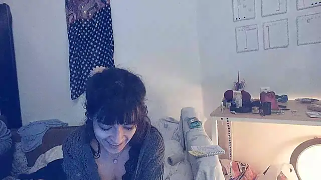 LinaWinter online show from December 8, 2024, 12:41 pm