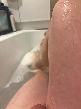 Snapshot of David19932908 chatting on October 16, 2025, 11:00 am David19932908 online show from October 16, 2025, 11:00 am