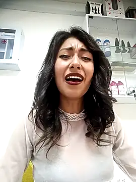 Scarlet wd18 online show from March 18, 2025, 2:36 am