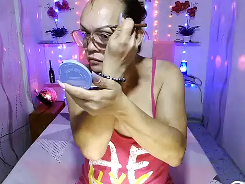 UrAsianPrincessDanie online show from December 12, 2024, 7:52 am