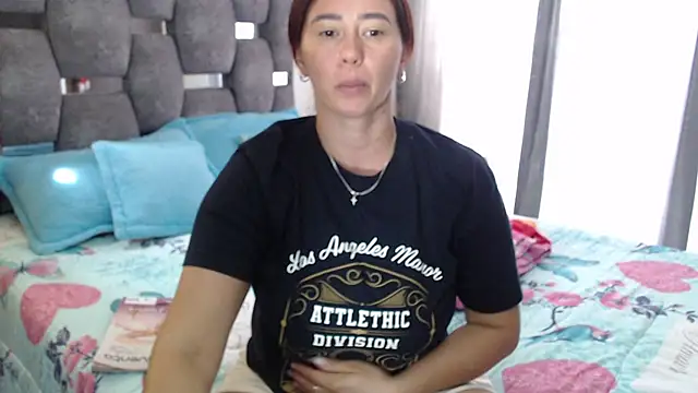 sara hott 1 online show from March 3, 2026, 3:51 pm