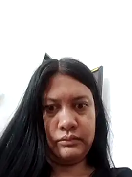 Honeybun25 online show from November 26, 2025, 2:01 am