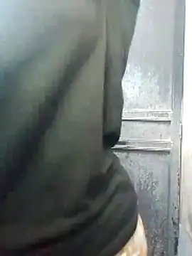 Honeybun25 online show from March 4, 2026, 12:27 am