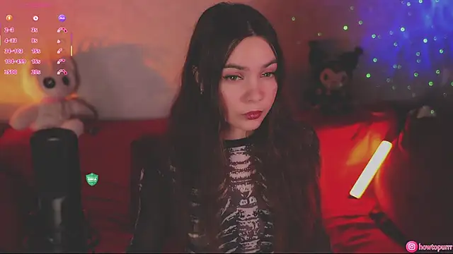 How2Meow online show from November 3, 2025, 4:52 pm