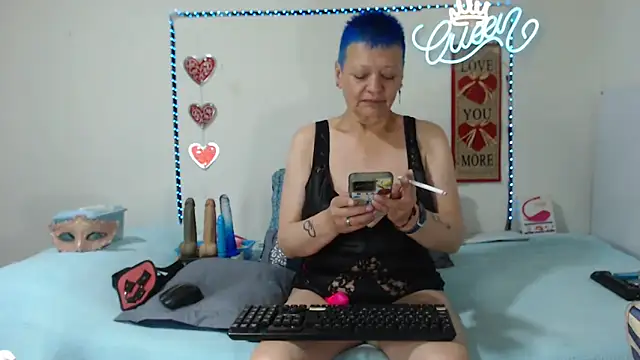 Snapshot of loquitaqueen011 chatting on November 23, 2025, 1:44 pm loquitaqueen011 online show from November 23, 2025, 1:44 pm