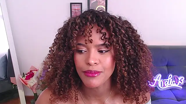 Amelia bss online show from February 18, 2025, 1:44 pm