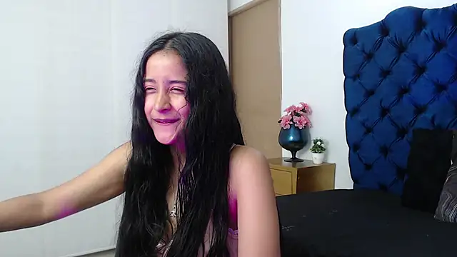 Lili666  online show from November 18, 2025, 3:12 am