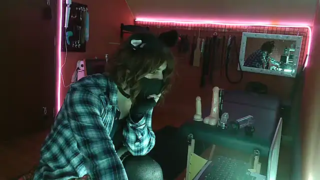 Ginny-the-bdsm-nympho online show from December 8, 2024, 6:17 pm