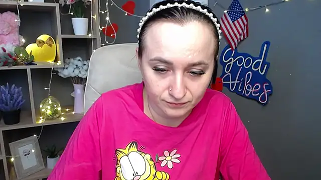 Snapshot of NinaFlawlees chatting on July 7, 2026, 6:16 am NinaFlawlees online show from July 7, 2026, 6:16 am