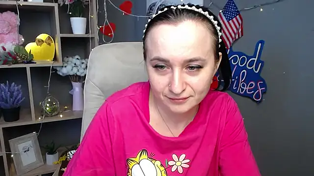 Snapshot of NinaFlawlees chatting on July 7, 2026, 6:47 am NinaFlawlees online show from July 7, 2026, 6:47 am