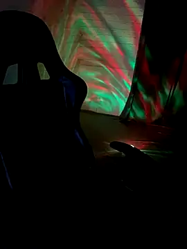 Aalexandrea online show from September 16, 2025, 6:31 pm