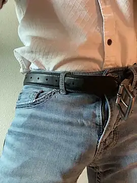 Stratus3031 online show from December 12, 2024, 7:59 pm