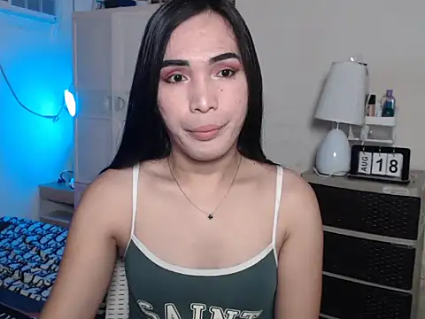 Msyensmith online show from September 18, 2025, 3:30 am