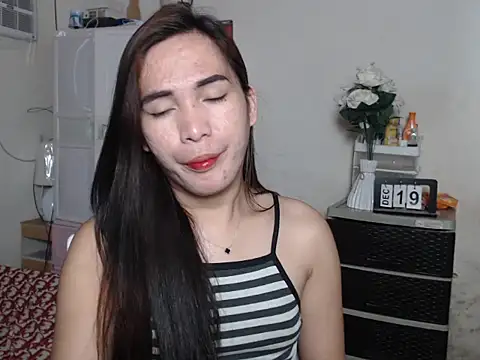 Msyensmith online show from December 19, 2025, 5:36 am