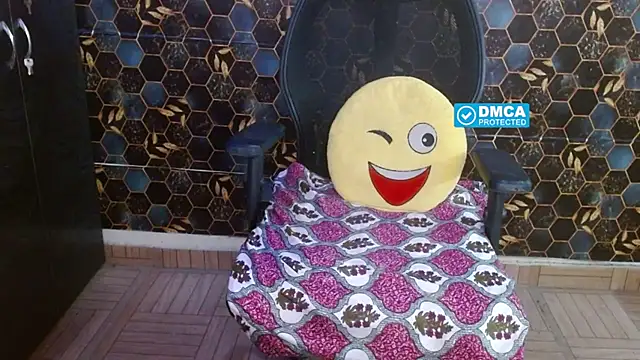 KinderrJoy online show from May 23, 2026, 5:45 am