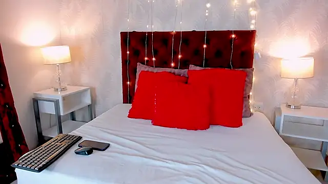 Snapshot of KarlyPrint chatting on February 4, 2026, 1:17 pm KarlyPrint online show from February 4, 2026, 1:17 pm